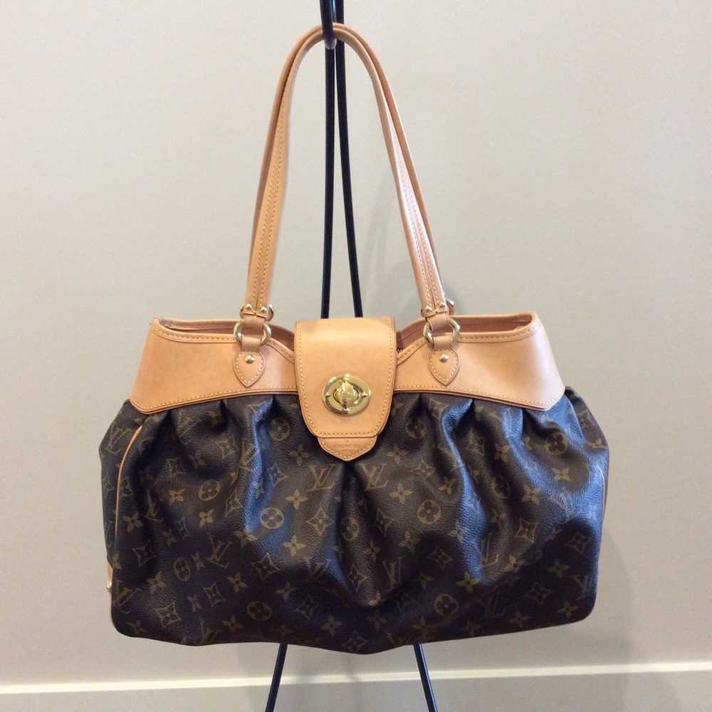 Louis Vuitton MM Monogram Boetie Bag